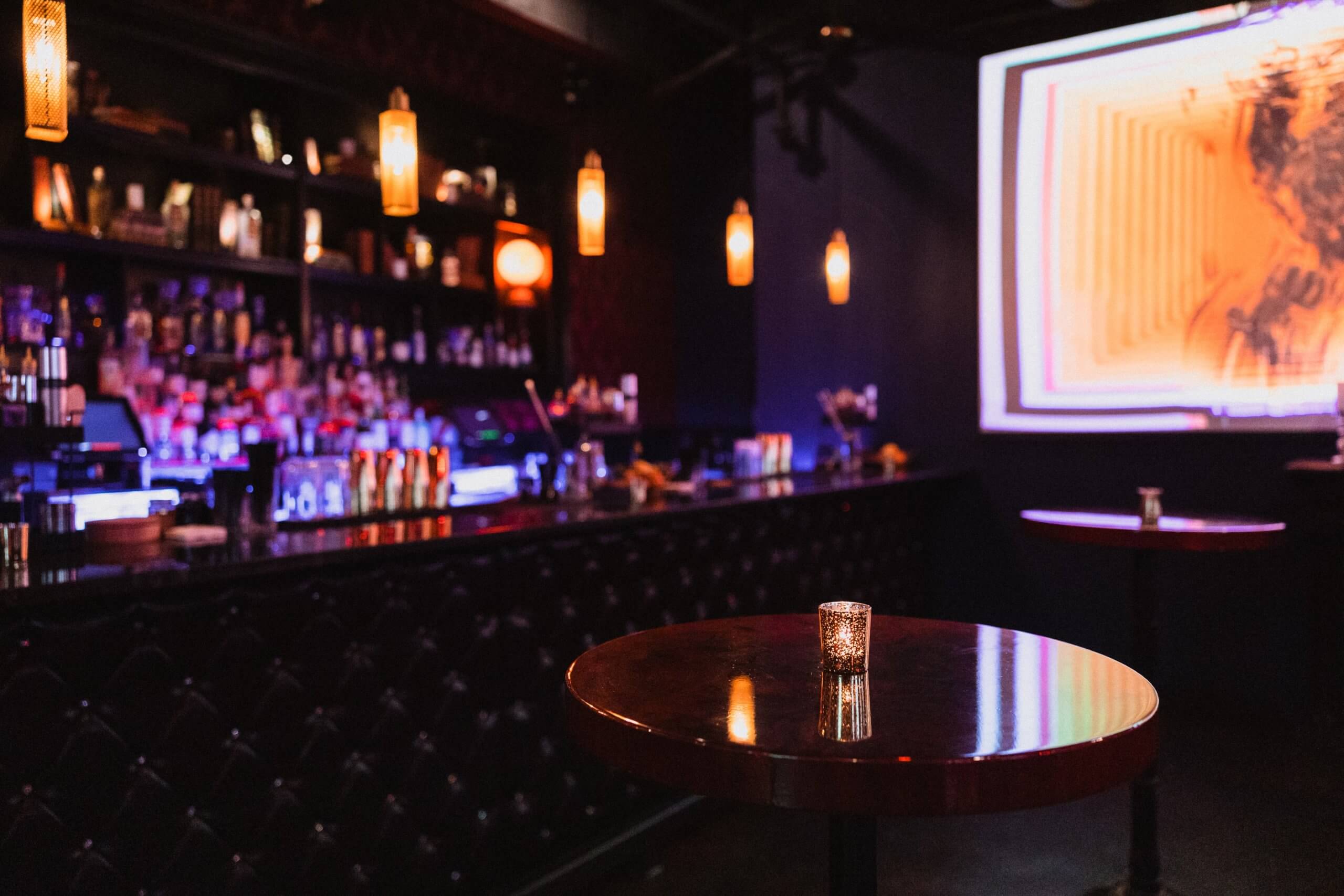 Scarlet Room bar